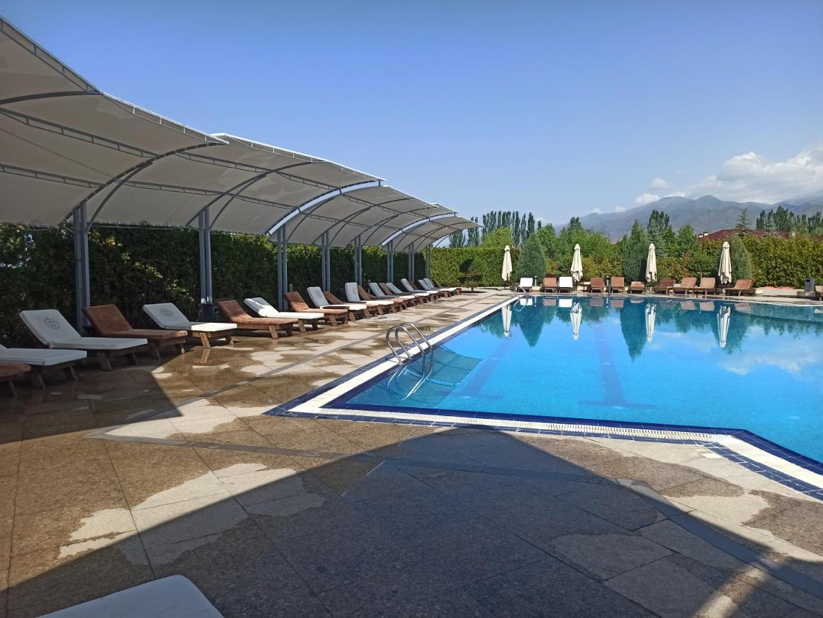 Иссык-Куль Цо "Karven Four Seasons" Таунхаус Chon-Sary-Oy Exterior foto